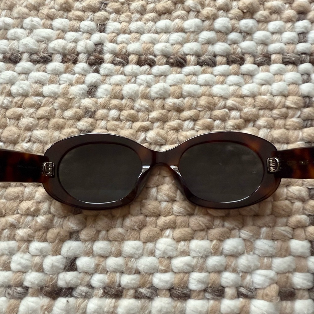 Celine Triomphe 01 Oval Sunglasses (Preowned Like NEW) - Picture 13 of 16